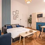 A20- Bp Modern Boutique